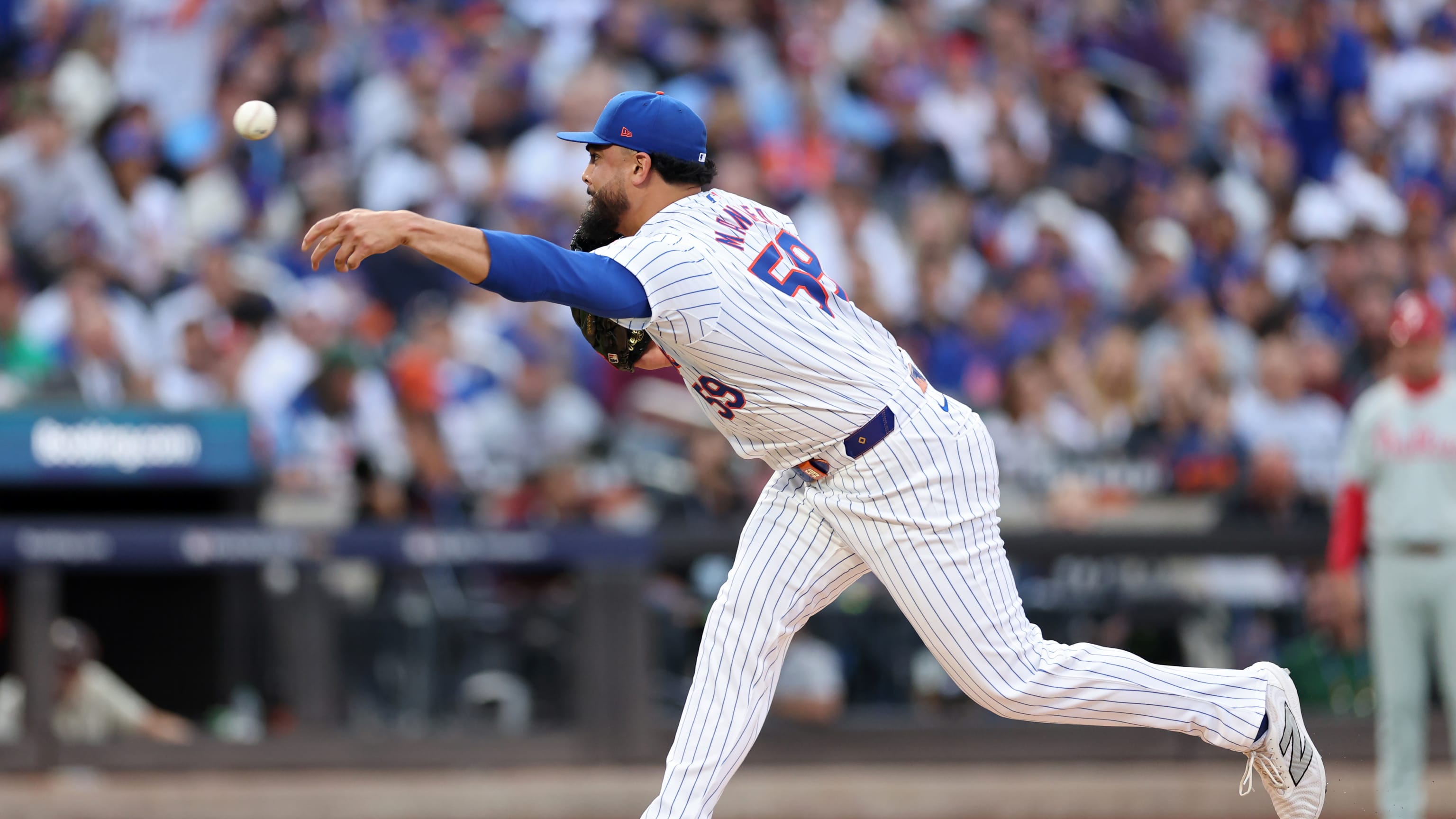 爱游戏官方app关于印第安纳步行者迎欧冠关键赛;集结日手感冰凉;话题不断;团队化学反应显著的信息